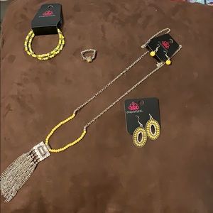 Paparazzi yellow lot